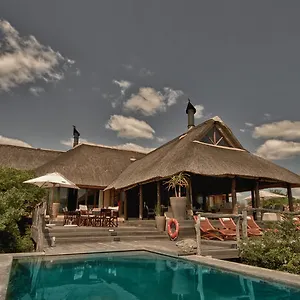 Pumba Private Game Reserve Lodge
